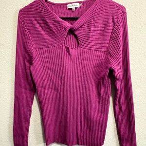 Calvin Klein key hole twisted sweater in fuchsia size Large
